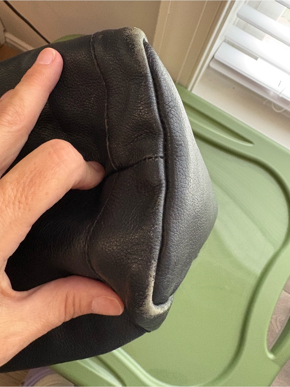 See by Chloé Black Leather Tote Bag Stitched Front Logo - Model 03-12-88-65 - Picture 13 of 17